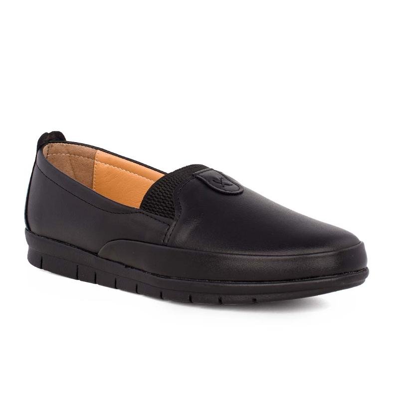 TasosShoes_2010_gynaikeia_anatomika_mokasinia_se_mayro_chroma